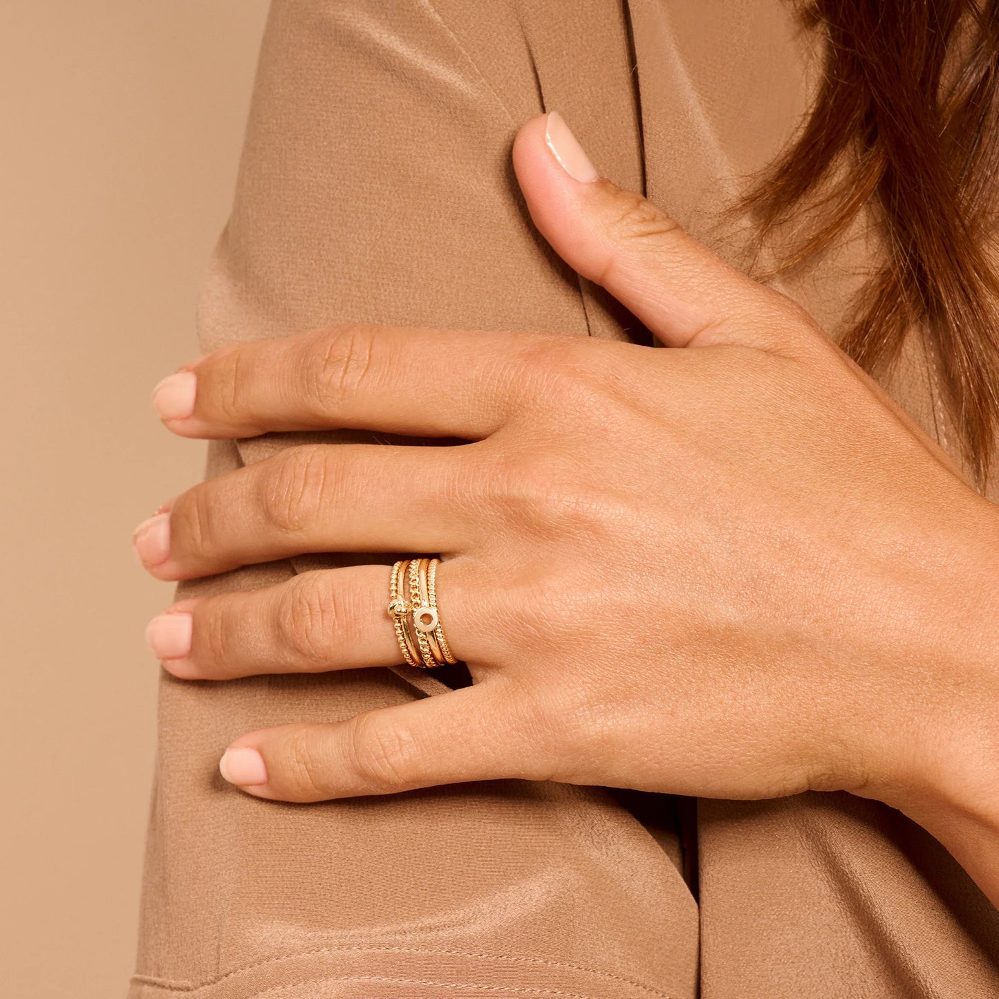 Blush ring met knoop