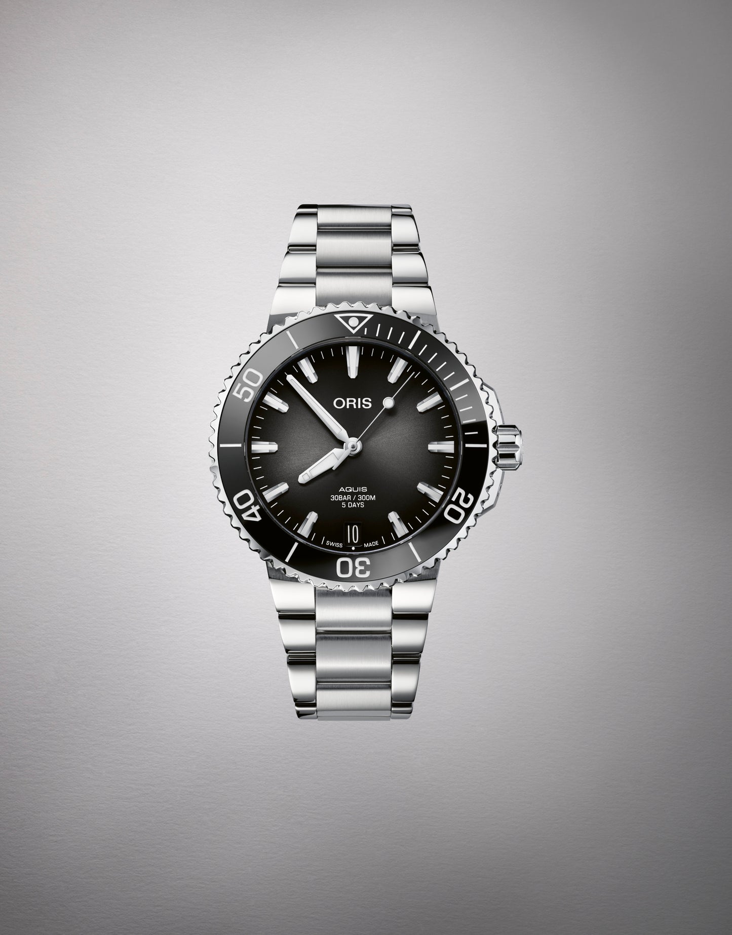 Oris Aquis date Calibre 400 Black