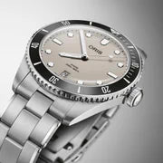 Oris Divers date