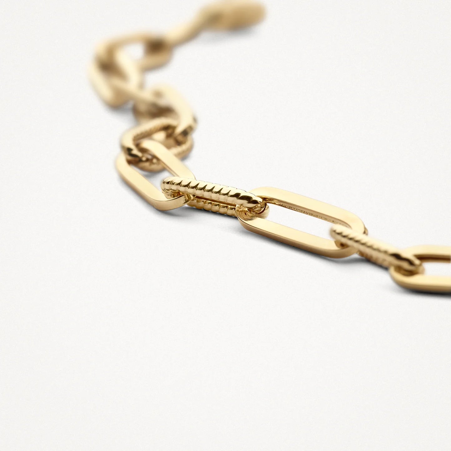 Blush geelgouden schakel armband