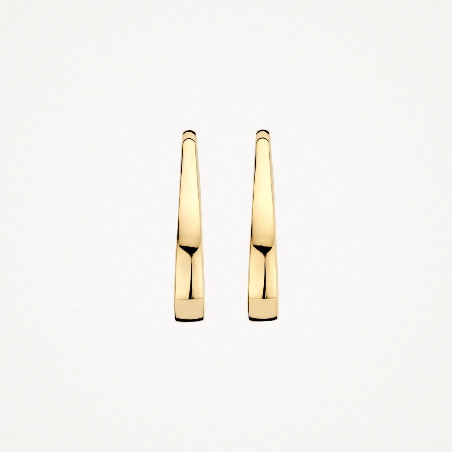 Blush geelgouden creolen