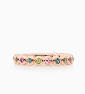 Bron Confetti ring met een mix van saffier