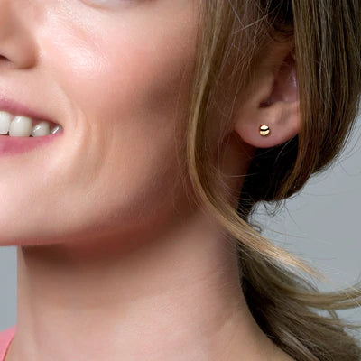 Blush oorstekers Geel goud